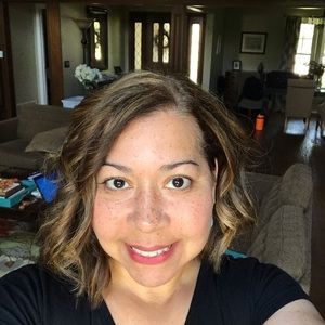 Meet your Posher, Tina